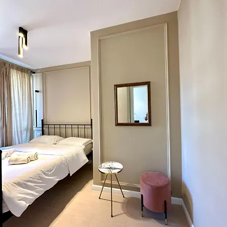 Modern * Tirana